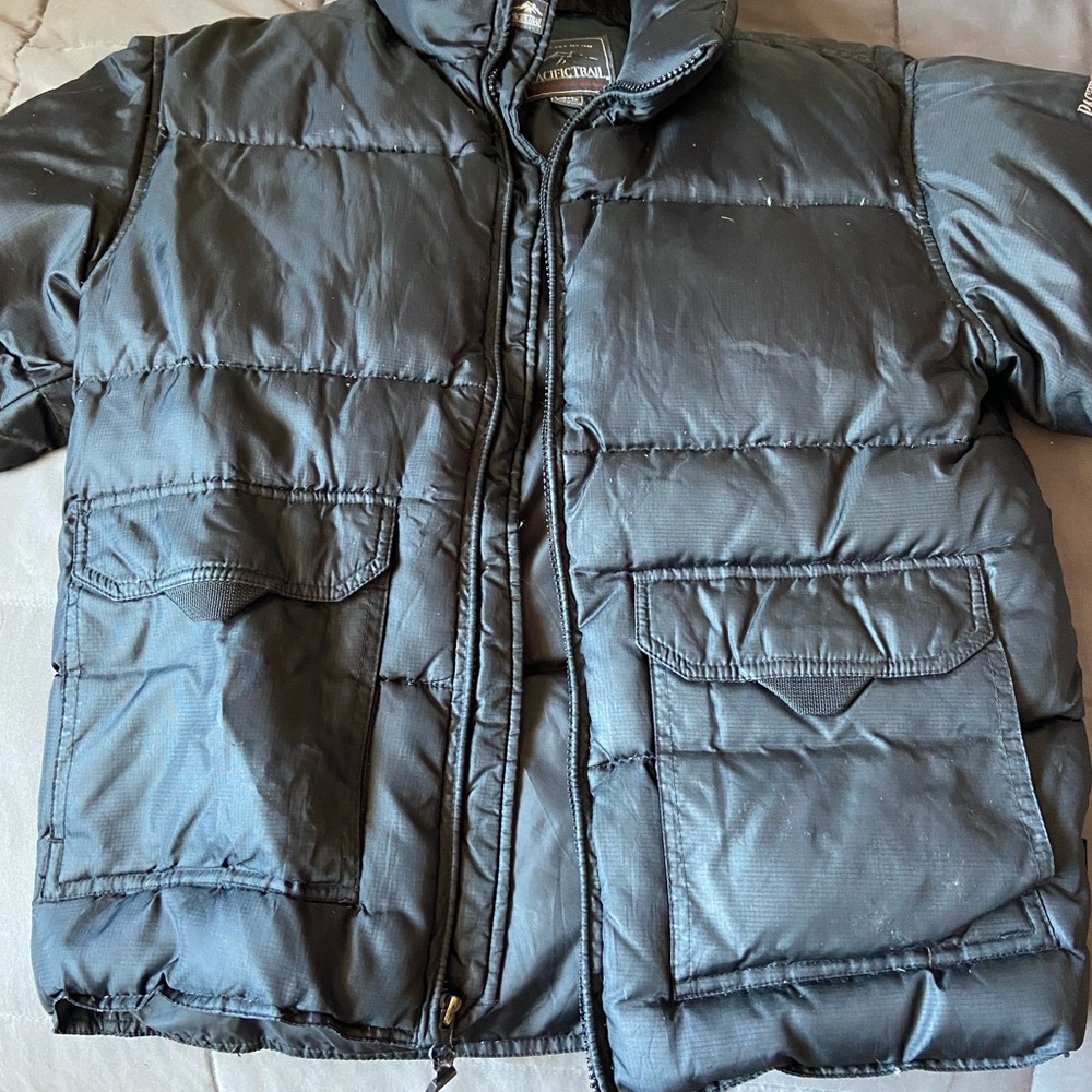 Black Pacific Tail ski jacket